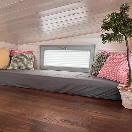 בית נופש Tiny Majvie *