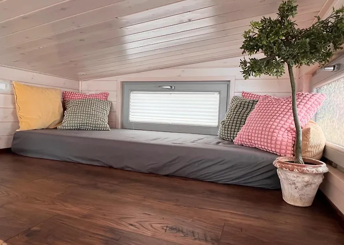 בית נופש Tiny Majvie *